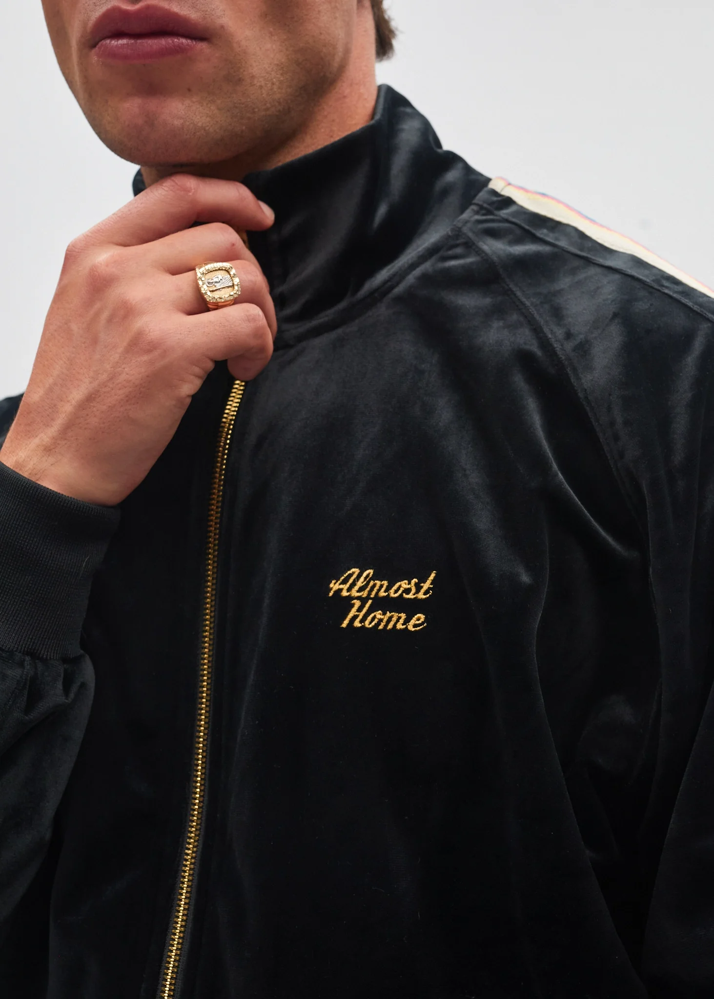 Velour Zipper - Image 6